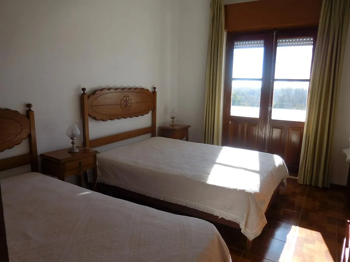Casa De Hospedes Granifoia - By Portugalferias Esgravatadouro Guest house